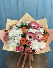 Букет цветов из:  Розы, Герберы и Хризантемы в Североморске