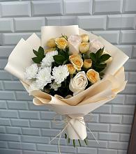 Букет цветов из:  Розы и Хризантемы в Североморске