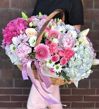 Цветочная композиция из Розы, Хризантемы, Пионы и Лизиантусы в корзине #REPLACE_PRED# Североморске