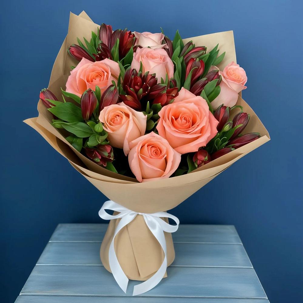 Букет цветов из: Розы и Альстромерии в Североморске