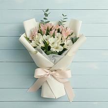 Букет цветов из:  Альстромерии в Североморске