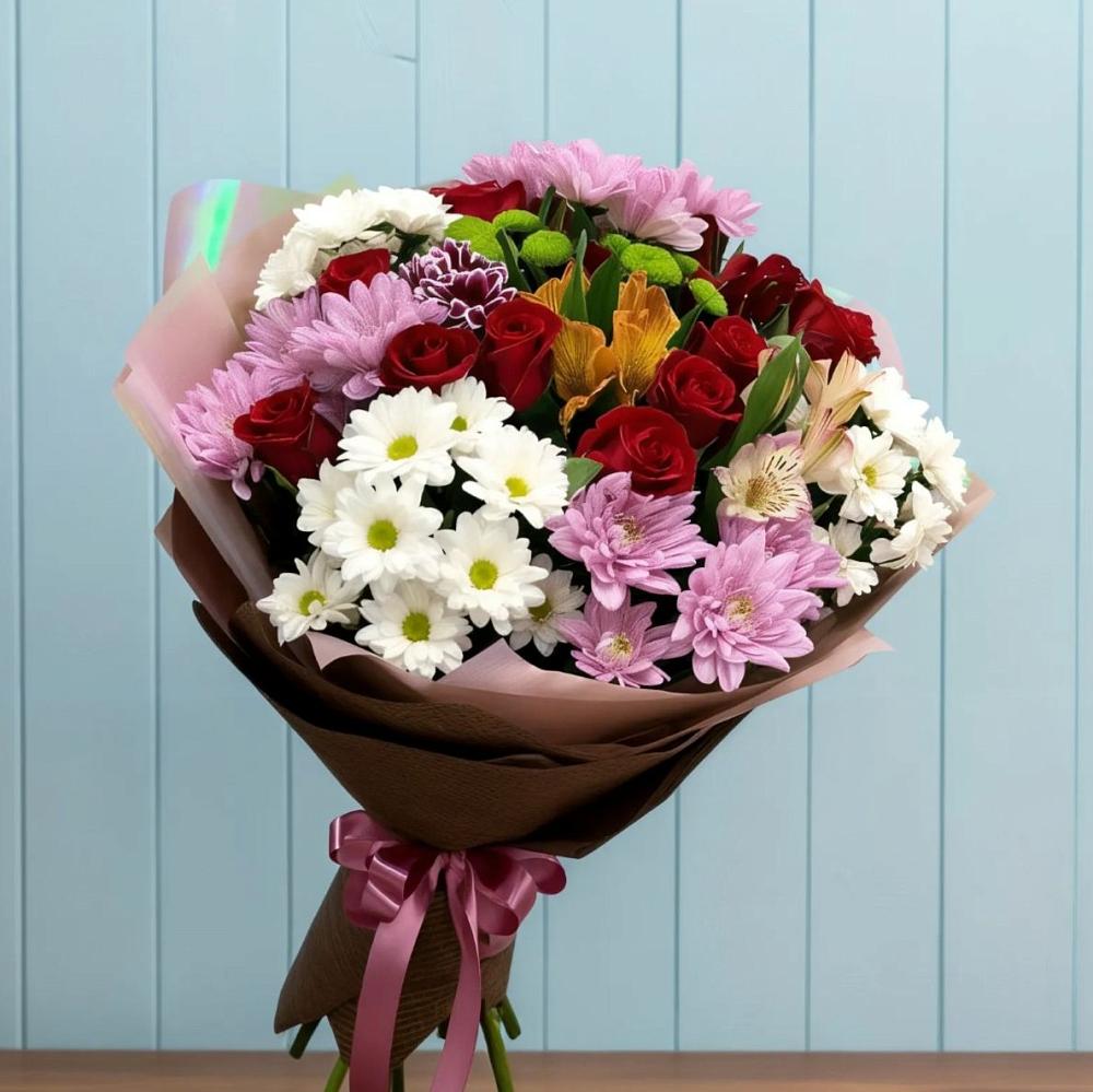 Букет цветов из: Розы, Хризантемы и Альстромерии в Североморске