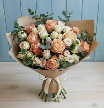 Букет цветов из:  Альстромерии и Розы в Североморске