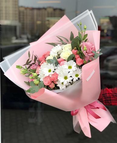 Букет цветов из: Розы, Лизиантусы и Хризантемы в Североморске